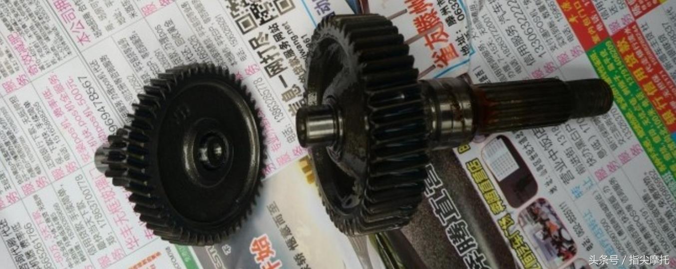 摩托车换机油要不要看着换,摩托车换机油就要换机滤