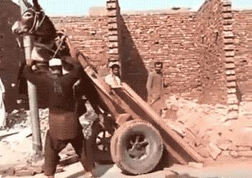 算了我要去搬砖了表情包,你们继续聊我搬砖去了表情包