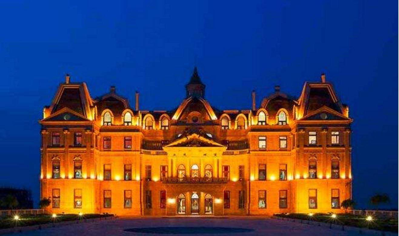 文成城堡六亿打造,文成城堡是景点吗