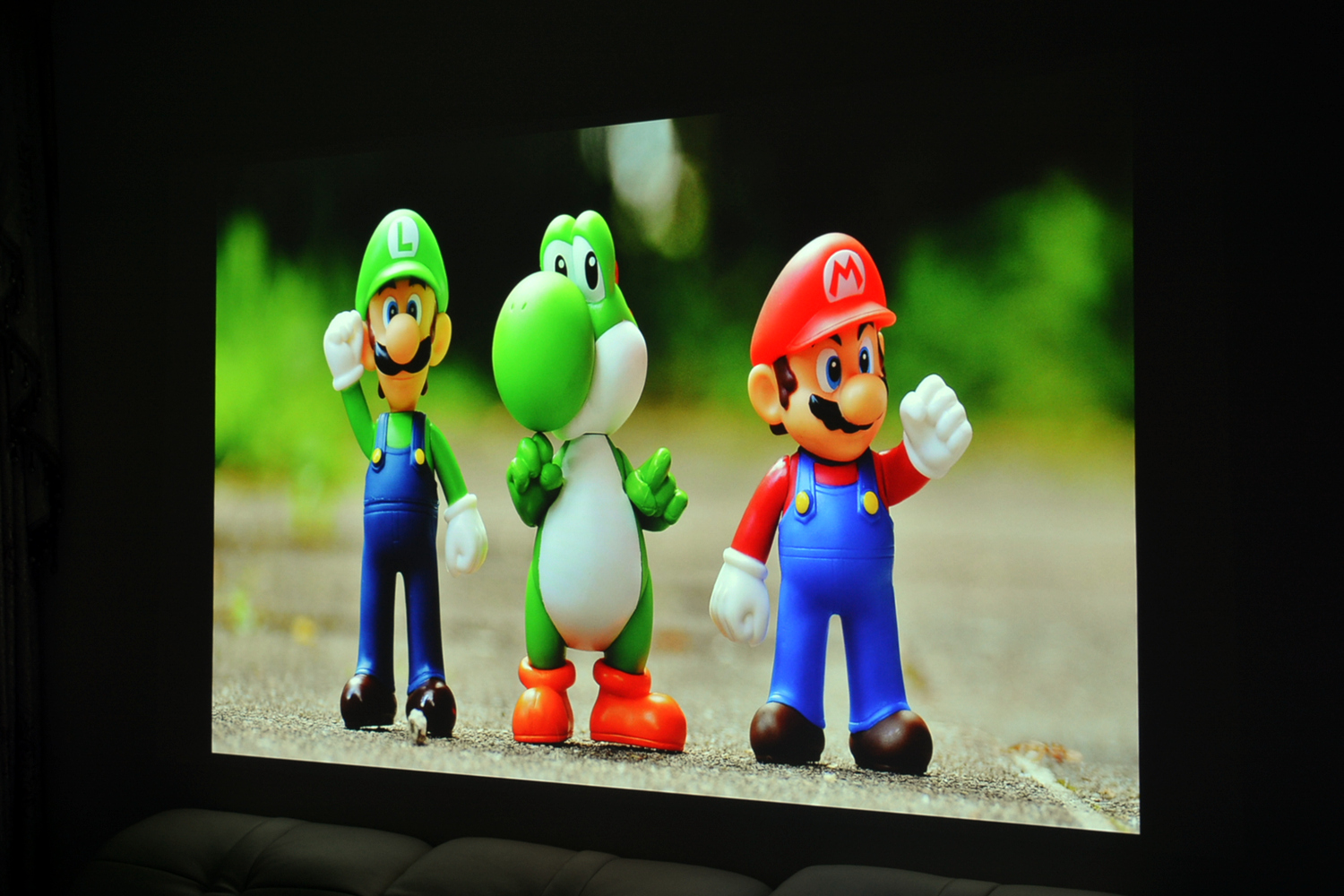 坚果v20s投影仪的真实流明,坚果v10投影流明