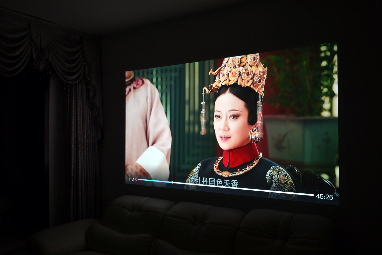 坚果v20s投影仪的真实流明,坚果v10投影流明