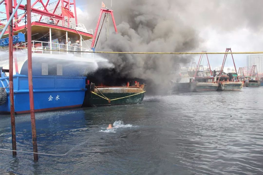 警营里的八一情,警营八一情