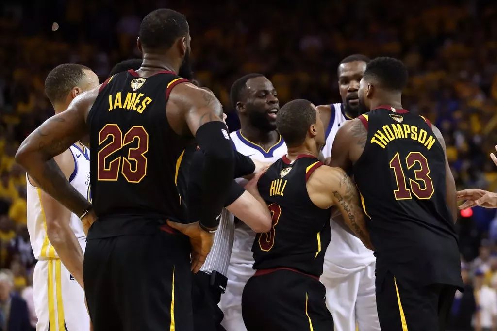 德拉蒙德格林恶意犯规,德拉蒙德格林生涯恶犯集锦