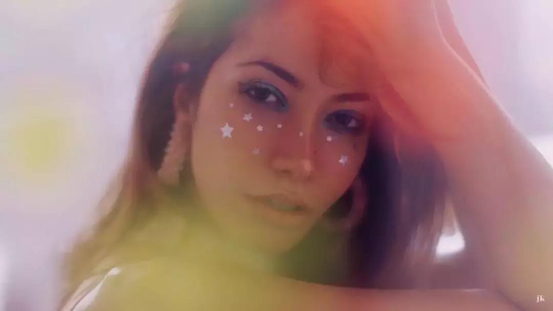 如何用手机拍出艺术照的效果,作为摄影师拍艺术照用什么相机