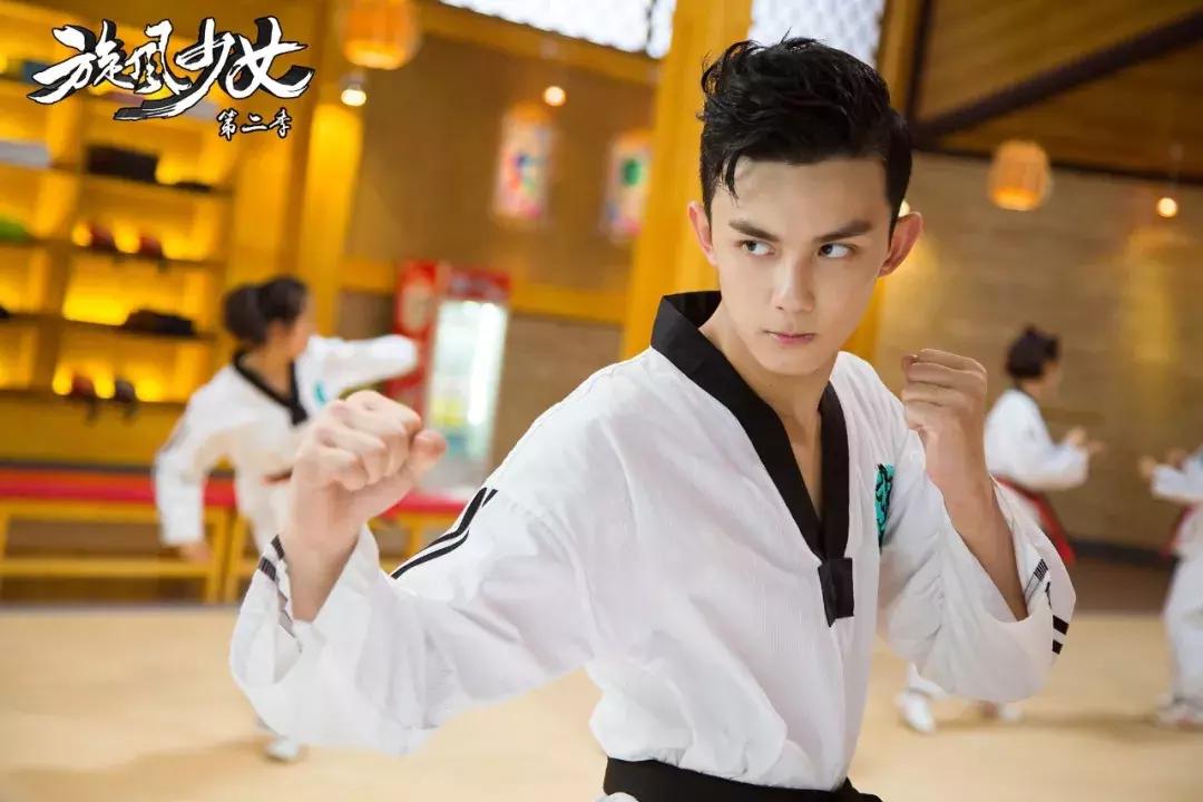 甜蜜暴击动漫版本,甜蜜暴击新戏