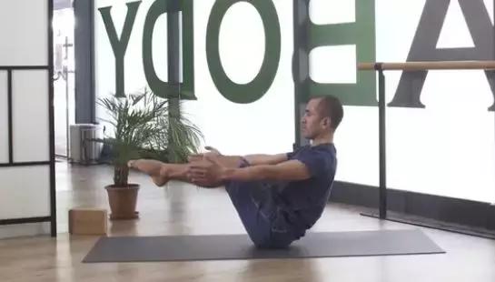 马甲线和什么搭配最好看,瘦马甲线怎么穿好看