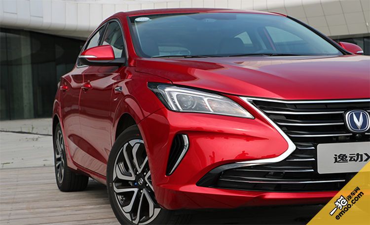 长安逸动xt和福特福克斯怎么选择,长安致尚xt和逸动xt有什么区别