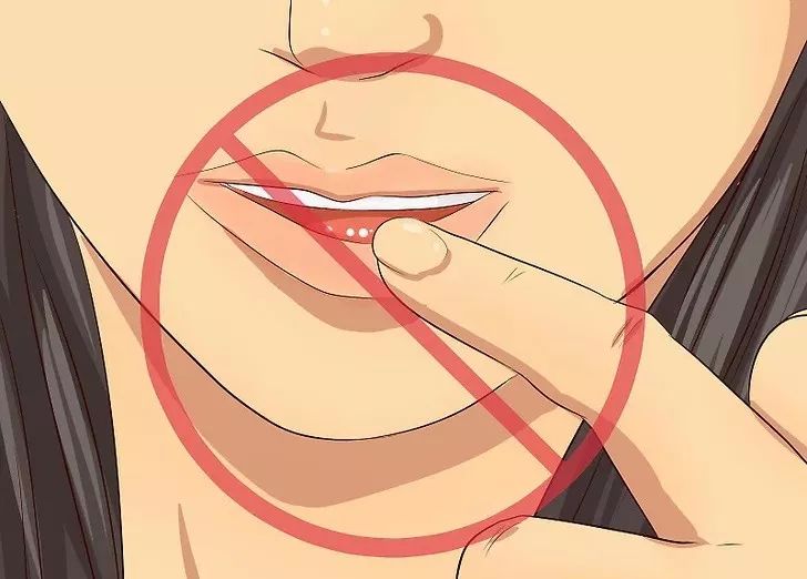 嘴巴上起泡了是怎么回事,嘴巴上起泡了怎么快速消除不用药