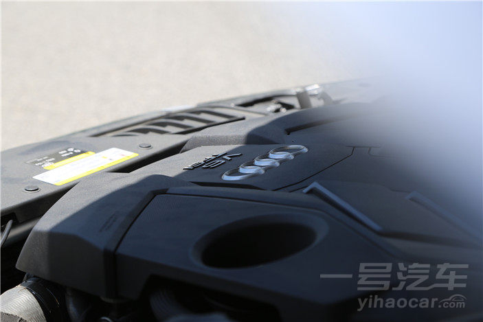 奥迪a8l60tfsiquattro试驾,奥迪a8l试驾视频55tfsi豪华