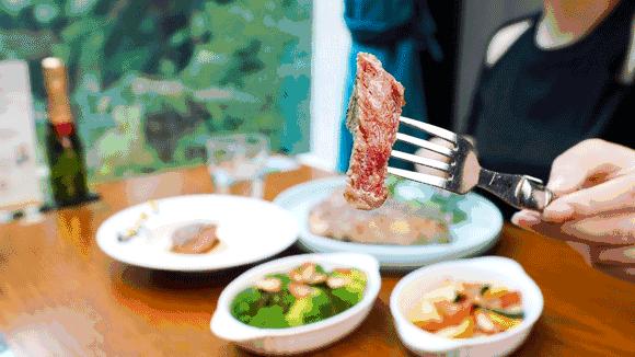 谢霆锋牛排探店,谢霆锋珍藏牛肉