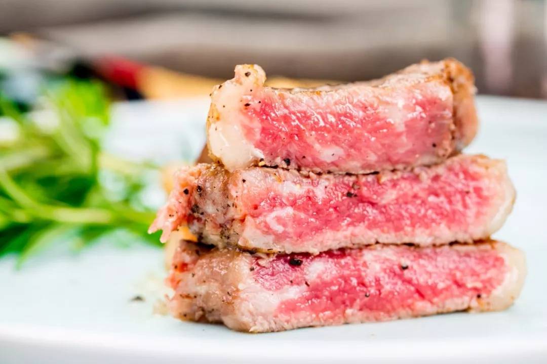 谢霆锋牛排探店,谢霆锋珍藏牛肉