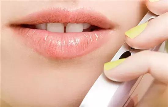 唇纹唇色去除方法有哪些,唇纹唇色深怎么去除