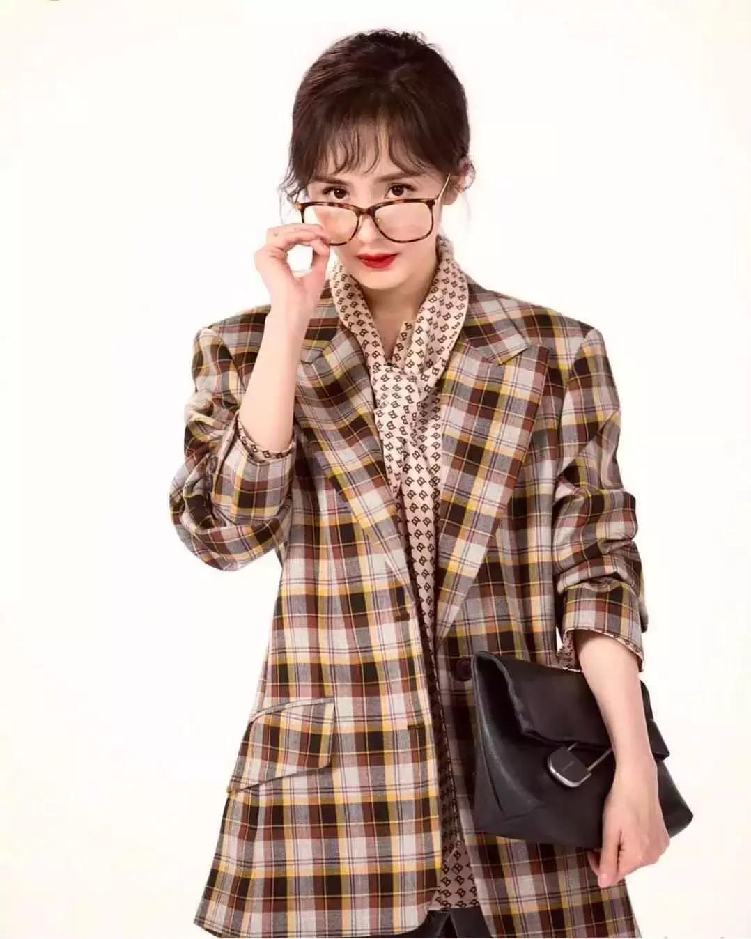 杨幂全脸脂肪填充图片,杨幂胎毛发际线教程