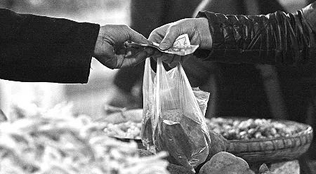 一个好人离毒贩有多远？