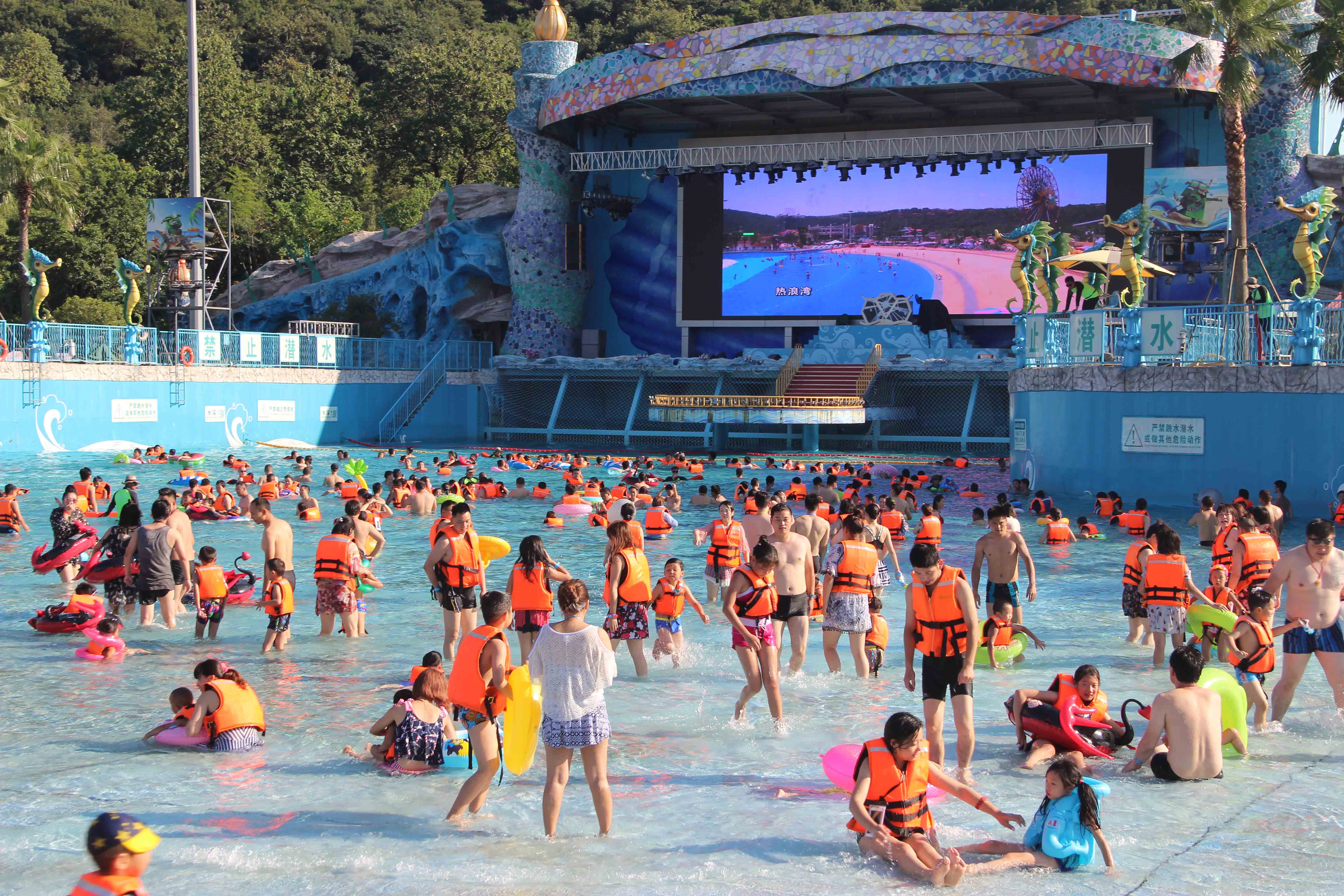 嬉戏谷怎么坐车去,嬉戏谷游览路线图