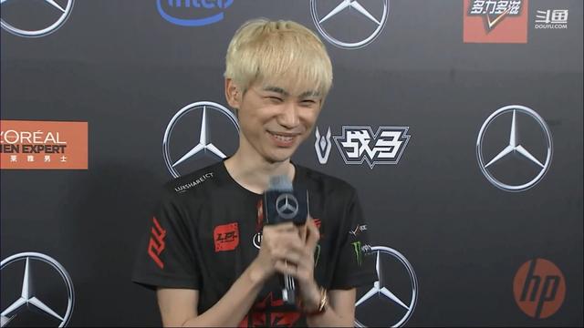 lol职业选手碰演员,lol职业选手举报路人