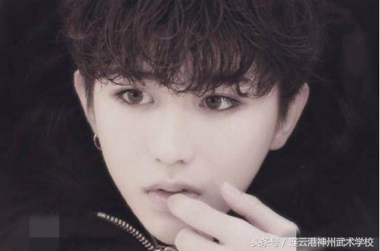 蔡徐坤经历全网黑的过程,蔡徐坤第一次全网黑是什么时候