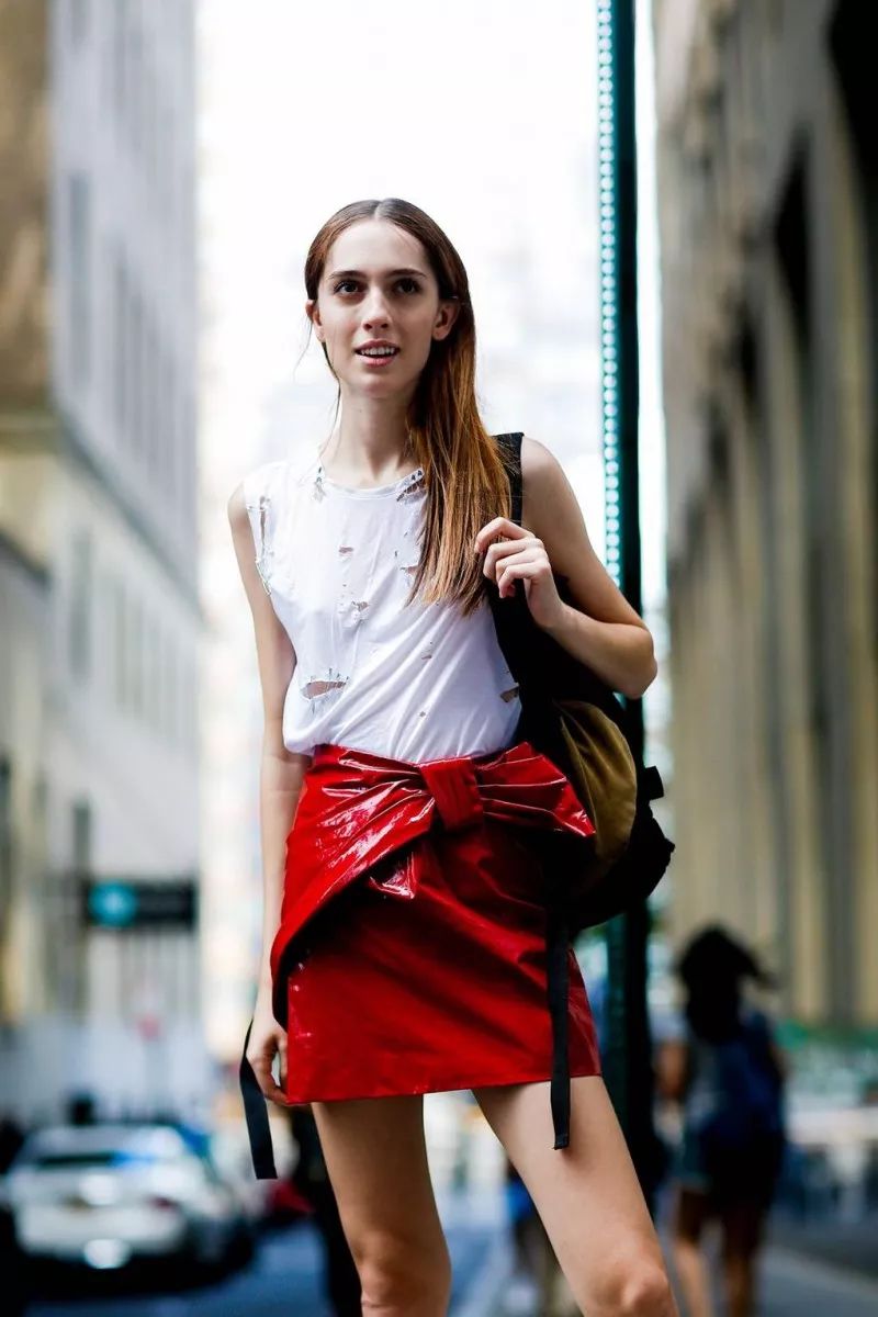 大半个时尚圈都在穿什么单品,半个时尚圈都在穿的泰迪熊外套