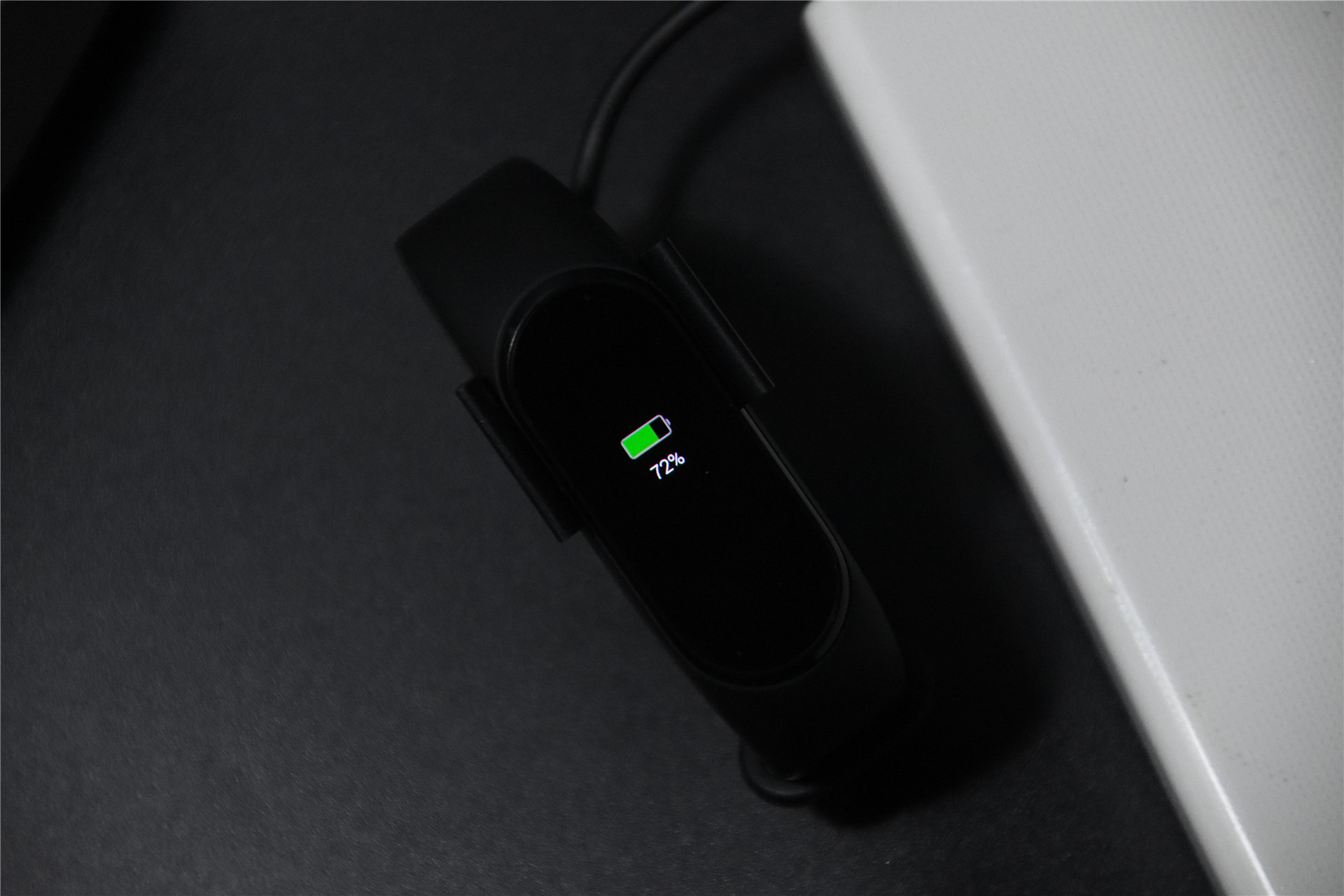 黑加手环对比小米手环3nfc,小米手环8nfc和iwatch