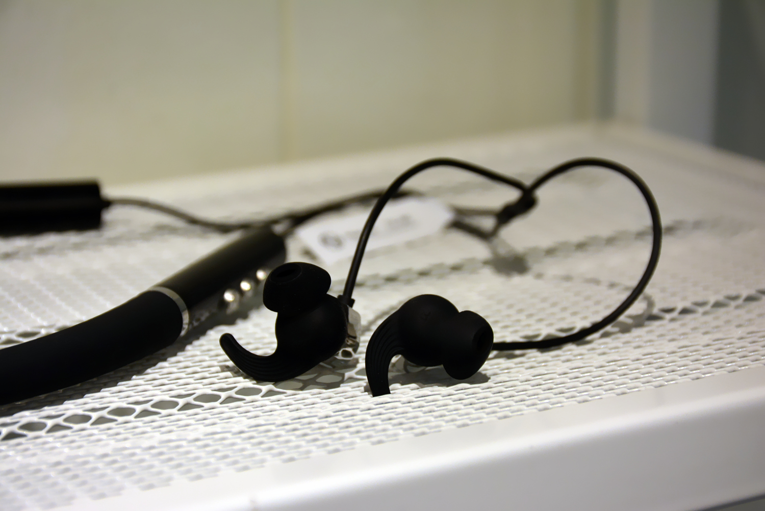 高品质运动耳机畅享动感音乐,运动耳机听歌测评