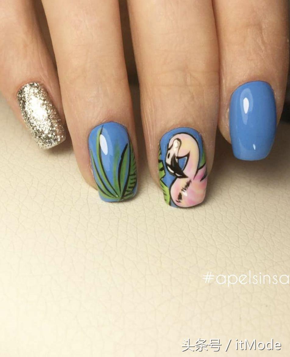 美甲夏天不要甲片推荐什么,短指甲手黑适合夏天的美甲