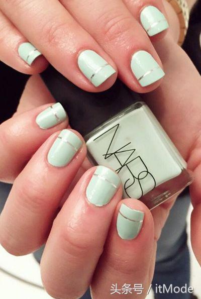 美甲夏天不要甲片推荐什么,短指甲手黑适合夏天的美甲