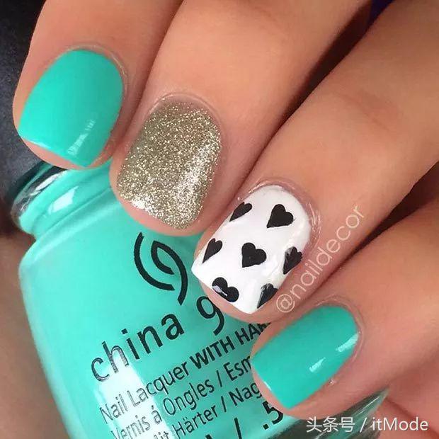 美甲夏天不要甲片推荐什么,短指甲手黑适合夏天的美甲