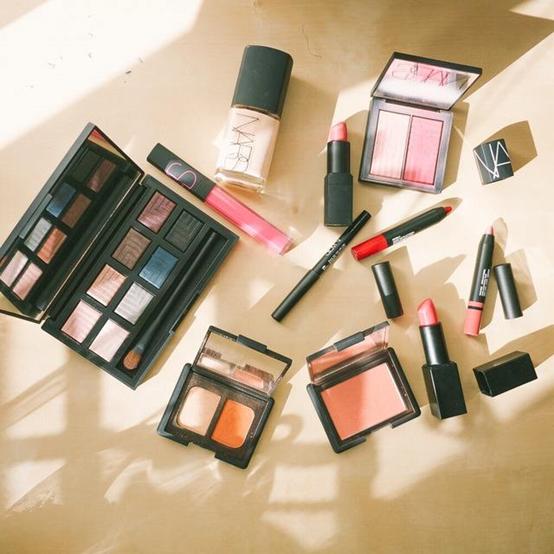 不踩雷大牌化妆品,买什么品牌的化妆品不踩雷