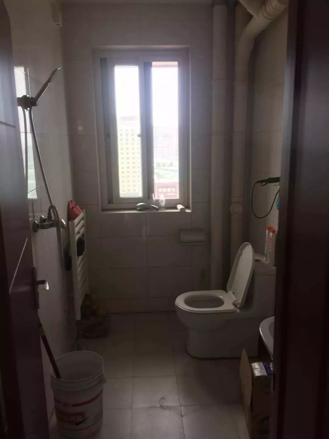 济南历城区人民法院关于拍卖重汽翡翠清河130.84平米房产一套的公告！欢迎竞拍！