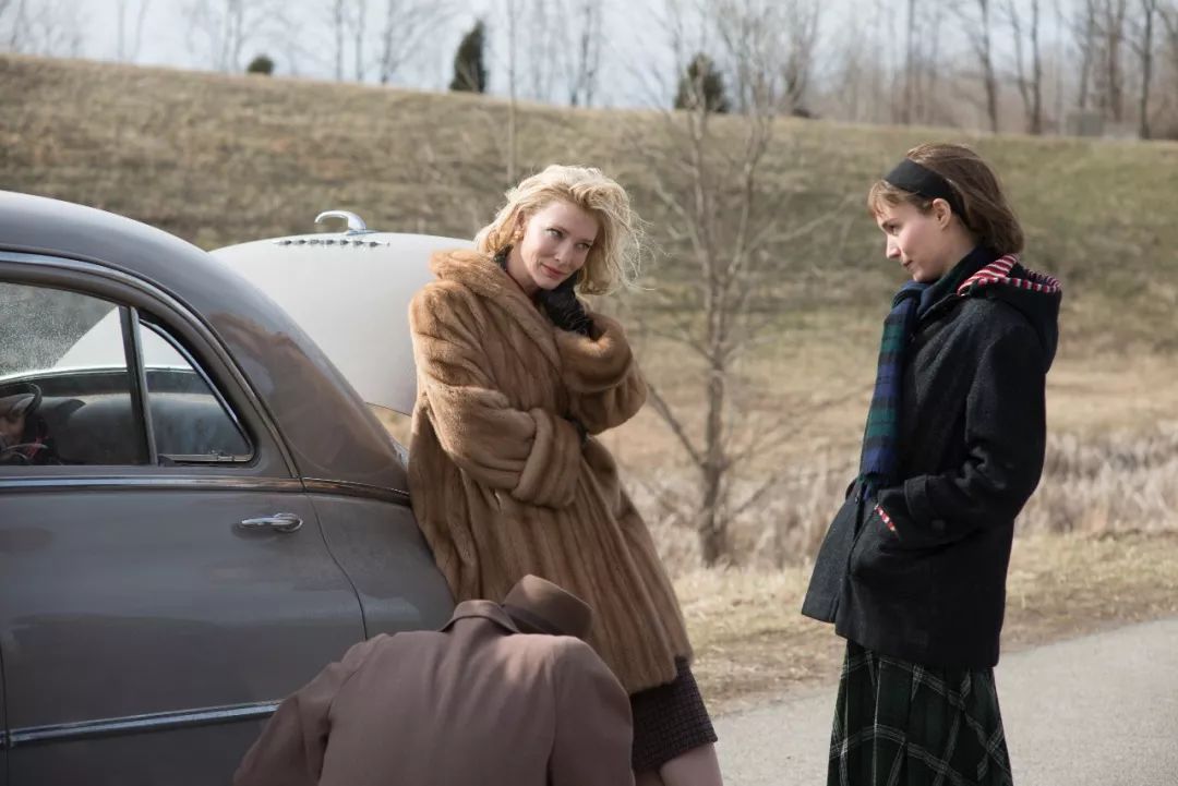 被两个女神倒追是一种怎样的体验,被两个女生倒追的电视剧