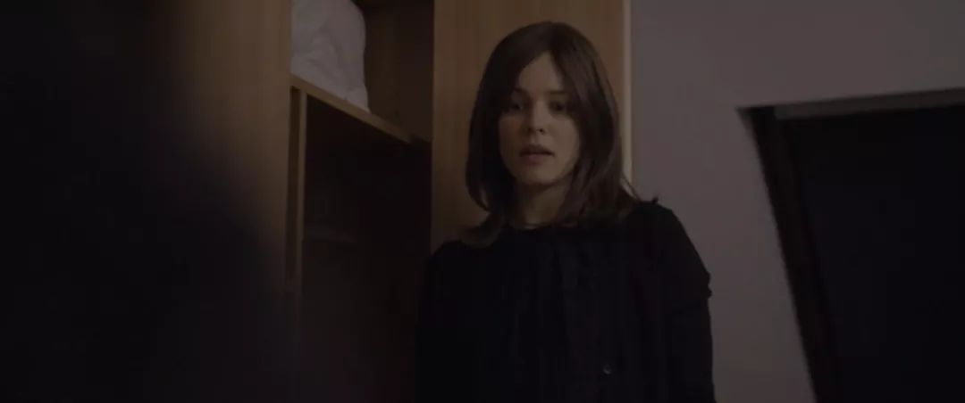 被两个女神倒追是一种怎样的体验,被两个女生倒追的电视剧