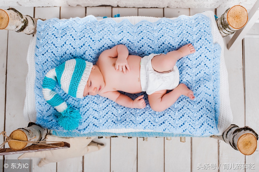 一岁的宝宝有点斗鸡眼怎么矫正,宝宝怎么有效预防和纠正斗鸡眼