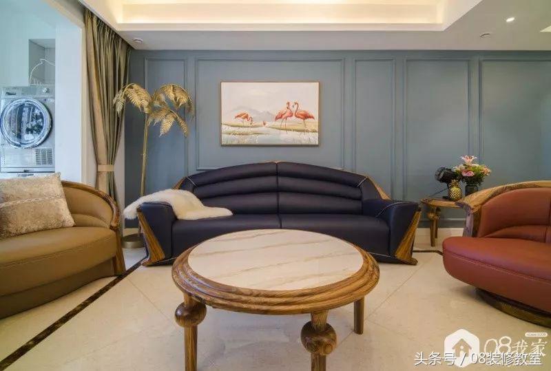 敲掉墙上柜子,敲了卧室墙体做柜子省空间隔音差