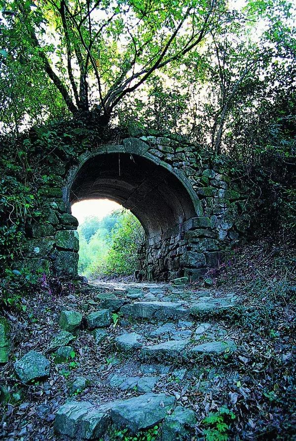 浙江杭州隐藏了一个绝佳旅行地,杭州车程一两个小时的旅游攻略