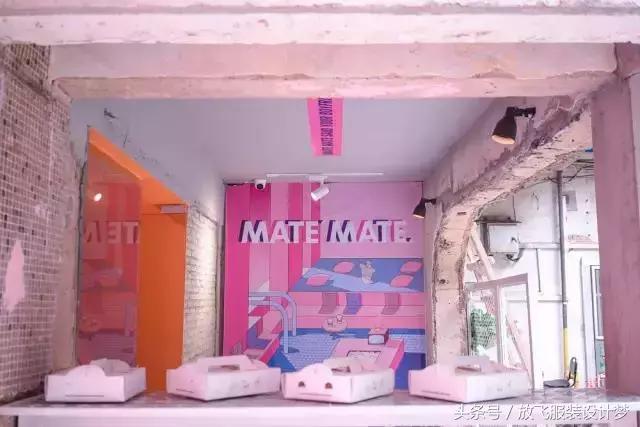 粉蓝色华伦天奴,粉色red华伦天奴