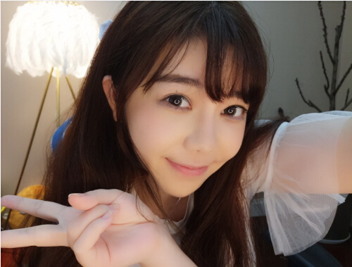 奶飞一屁股能压死人？刘飞儿深夜与粉丝硬杠