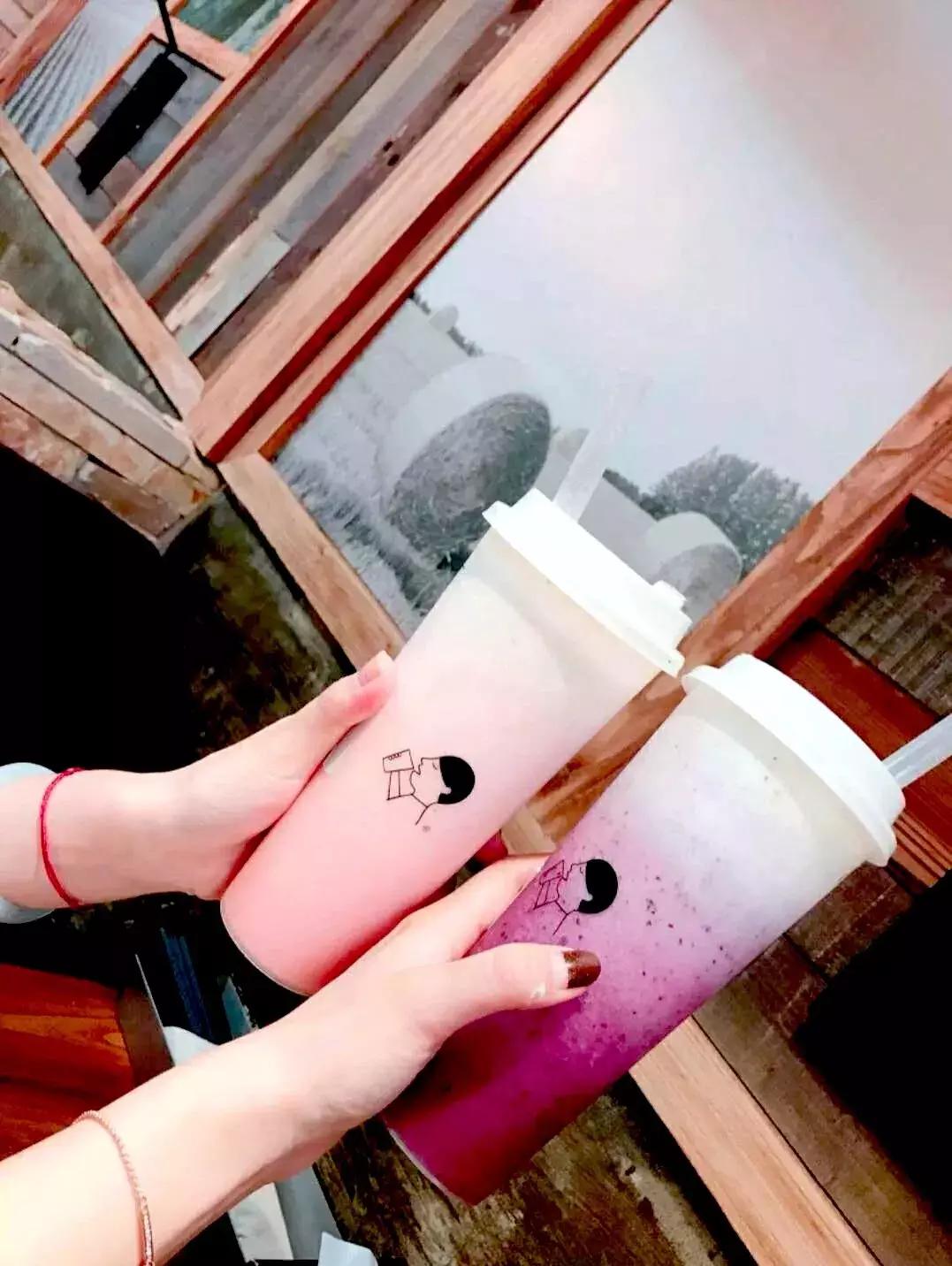 火爆的十款网红奶茶,推荐一款口碑最好的网红奶茶