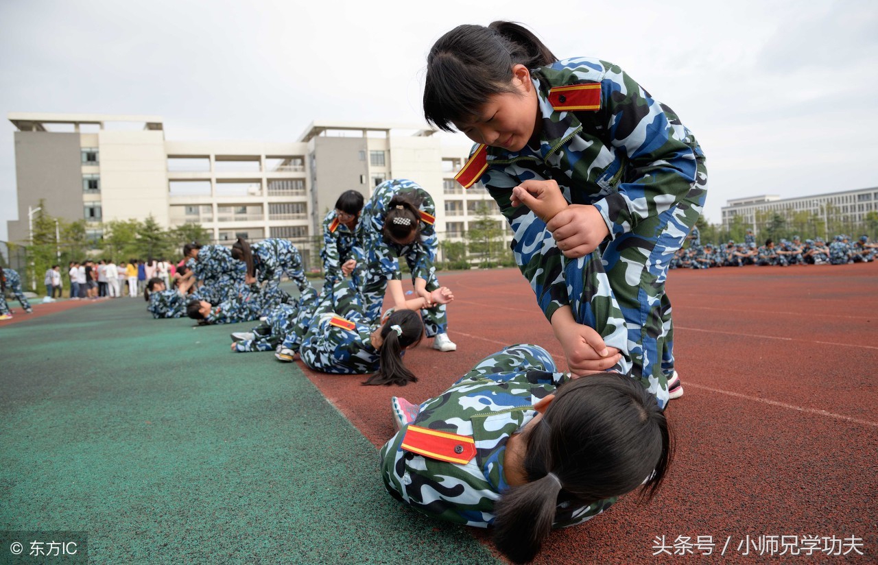 女子自卫防身：使用一切可能的部位（*器武**）攻击