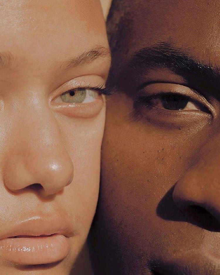 粉底液上底妆的正确方法,粉底斑驳不服帖几招还你完美底妆