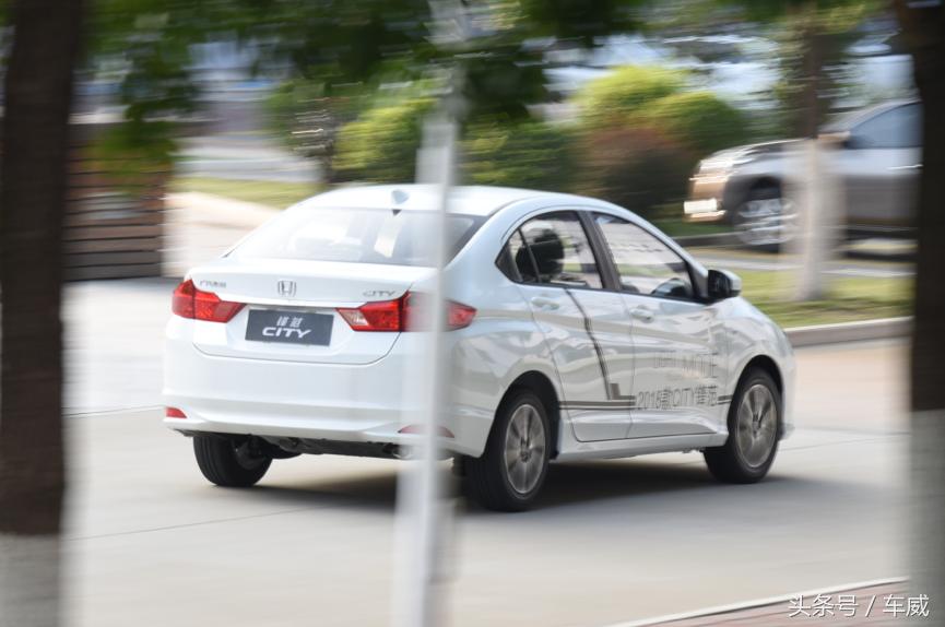 本田新款锋范内饰,新一代本田锋范试驾视频