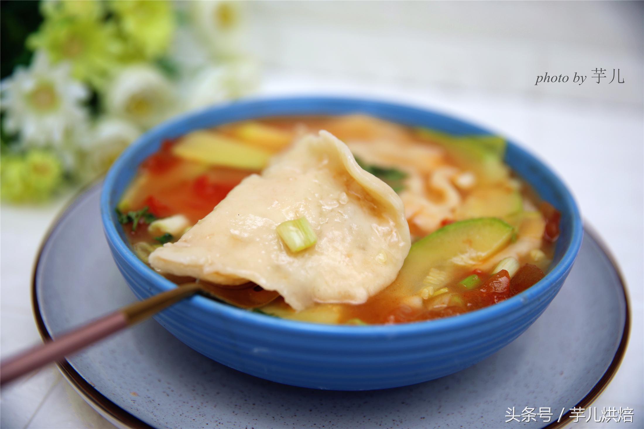 新疆鸡蛋西红柿面片汤,番茄面皮疙瘩汤