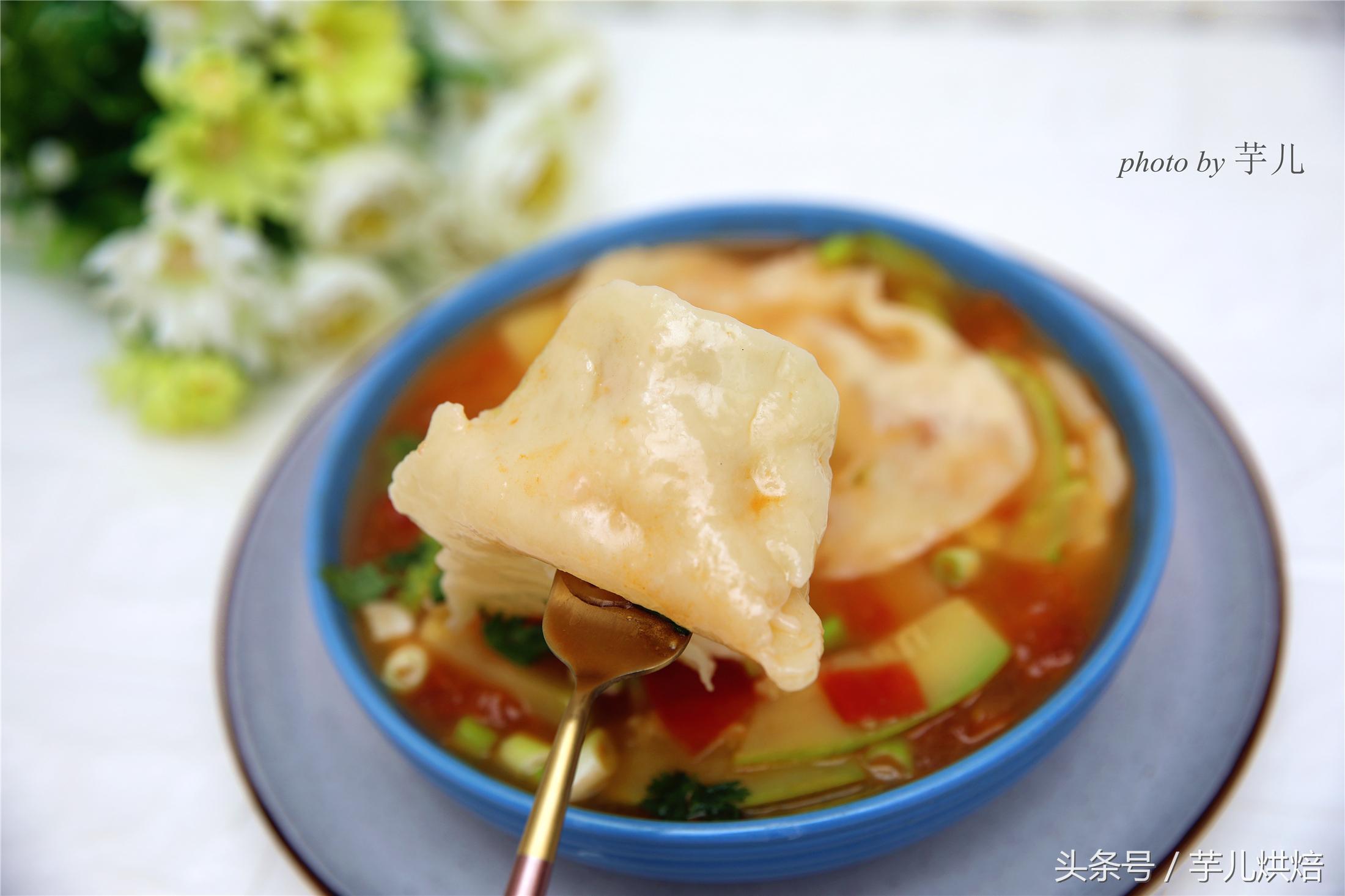 新疆鸡蛋西红柿面片汤,番茄面皮疙瘩汤