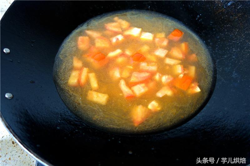 新疆鸡蛋西红柿面片汤,番茄面皮疙瘩汤