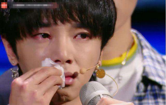 华晨宇吴青峰李宇春我只在乎你,明日之子2华晨宇vs吴青峰谁赢了