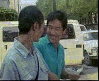 中国男性正走向女性化,中国男人引体向上