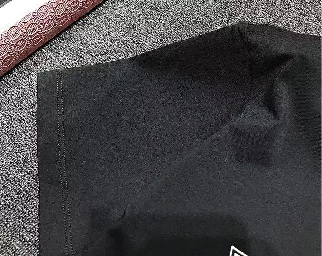 范思哲新款男款短袖,versace范思哲男士t恤可当情侣装