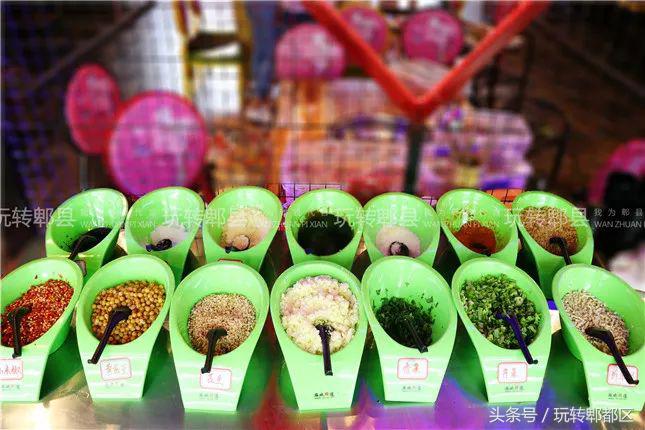 萌翻了!火爆全国的网红“熊熊”锅惊现郫都!快来打卡……