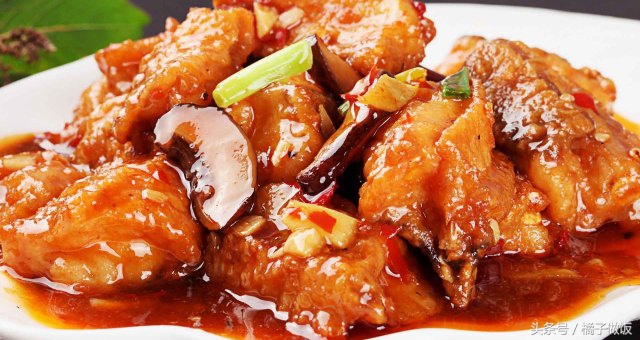 鲤鱼红烧鱼的简单制作方法,家常鲤鱼红烧鱼简单做法步骤