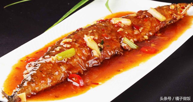 鲤鱼红烧鱼的简单制作方法,家常鲤鱼红烧鱼简单做法步骤