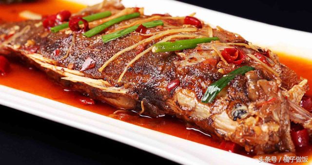 鲤鱼红烧鱼的简单制作方法,家常鲤鱼红烧鱼简单做法步骤